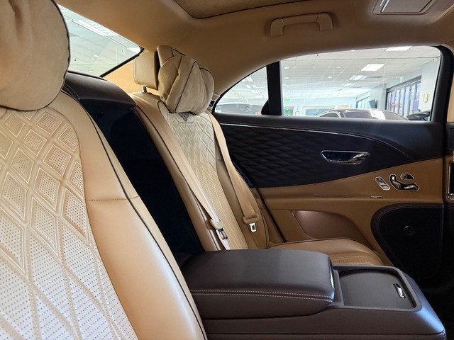2022 Bentley Flying Spur V8