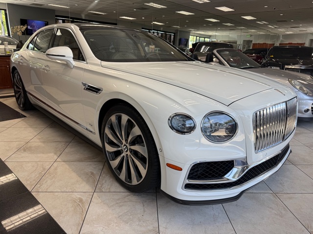 2022 Bentley Flying Spur V8