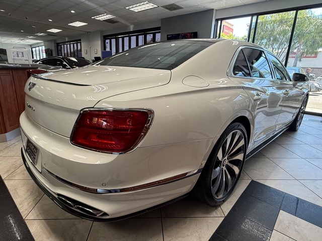 2022 Bentley Flying Spur V8