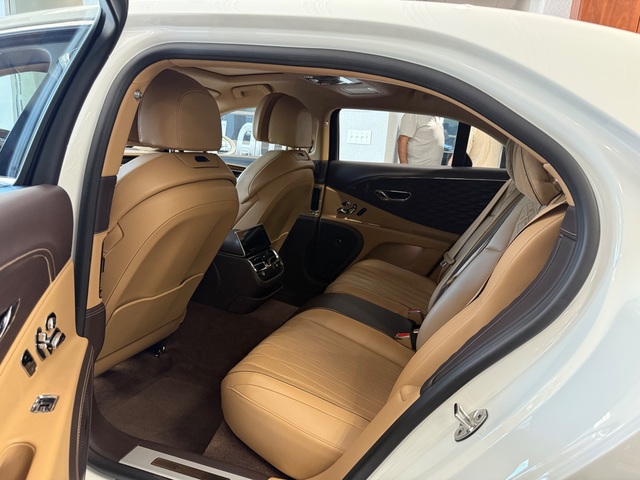 2022 Bentley Flying Spur V8