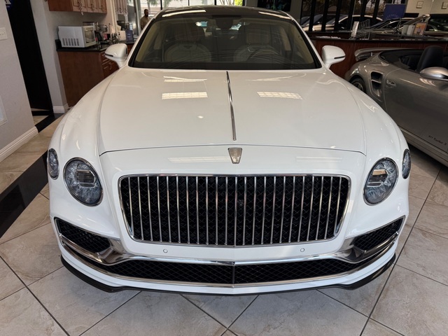 2022 Bentley Flying Spur V8