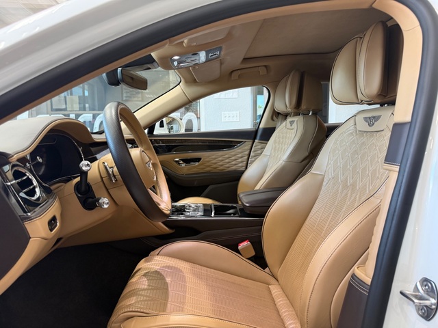 2022 Bentley Flying Spur V8