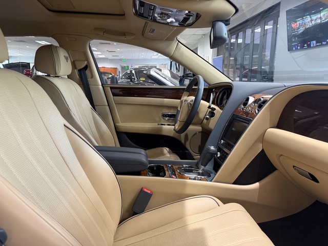 2016 Bentley Flying Spur V8
