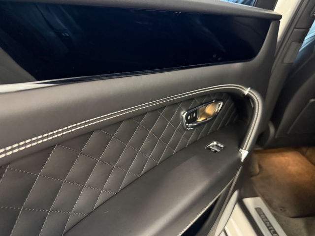 2020 Bentley Bentayga V8
