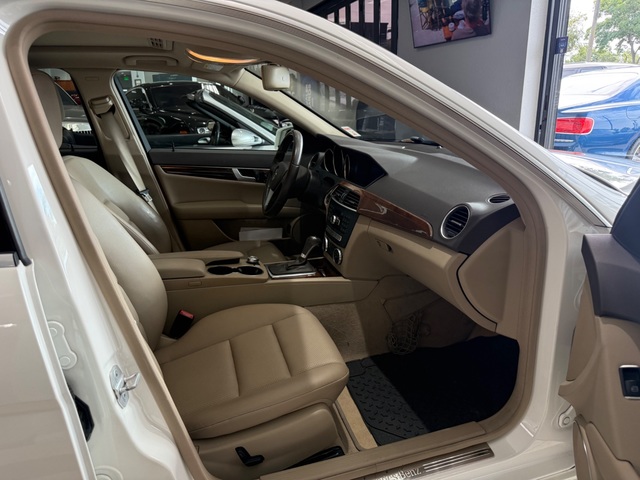 2014 Mercedes-Benz C 250 Sport