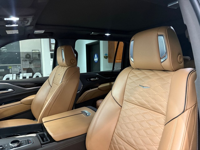 2023 Cadillac Escalade ESV