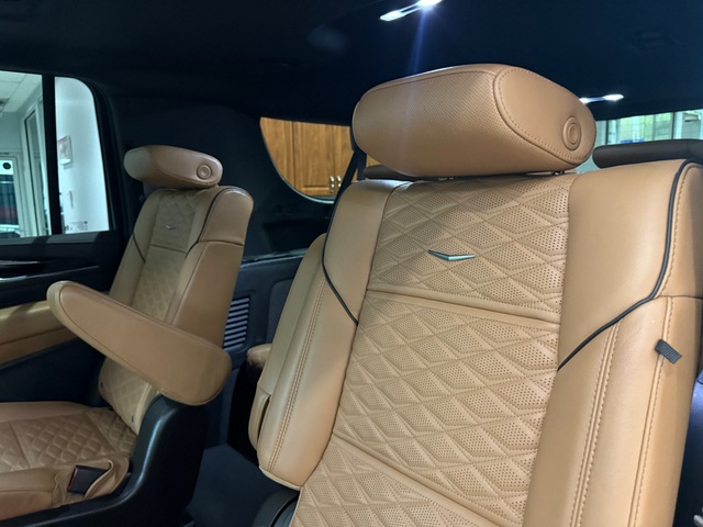 2023 Cadillac Escalade ESV