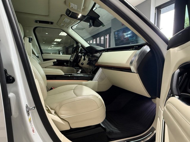2024 Land Rover Range Rover P530 SE LWB