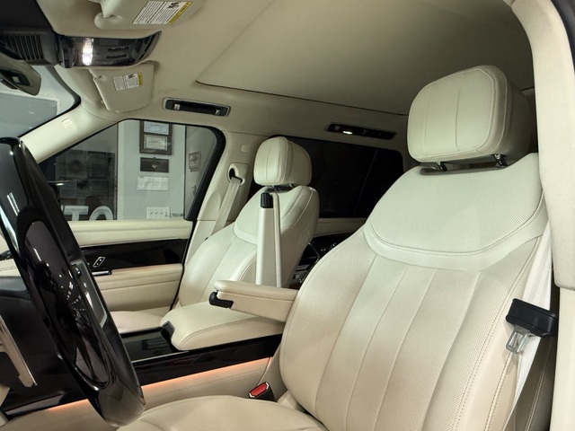 2024 Land Rover Range Rover P530 SE LWB