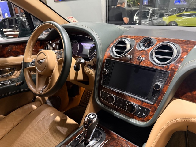 2017 Bentley Benteyga W12