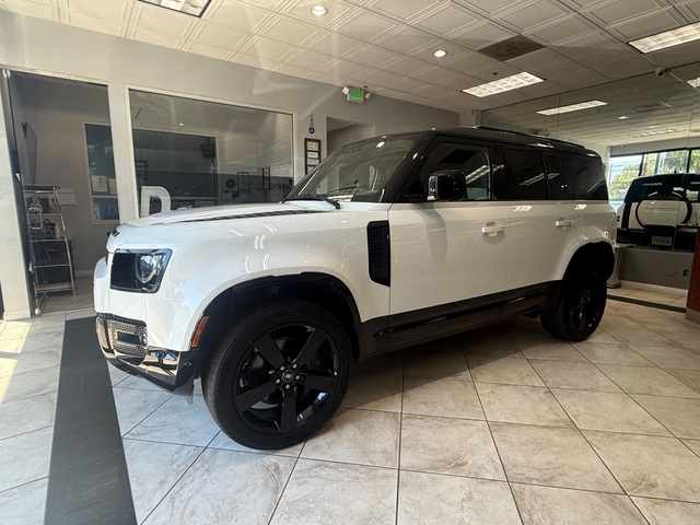 2024 Land Rover Defender 110 P400 X-Dynamic SE
