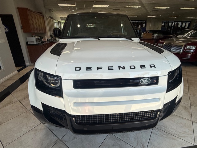 2024 Land Rover Defender 110 P400 X-Dynamic SE
