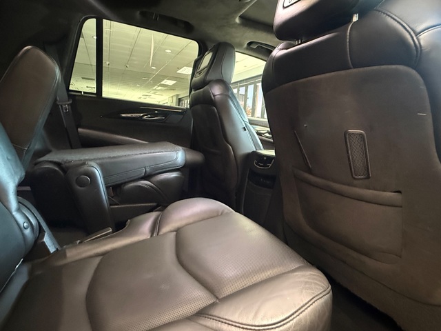 2019 Cadillac Escalade Platinum