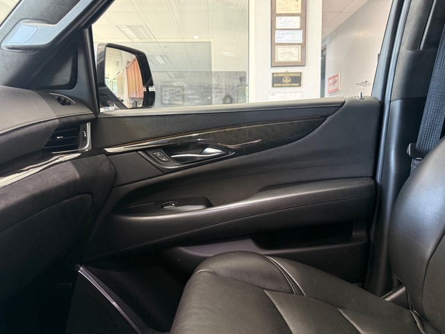 2019 Cadillac Escalade Platinum