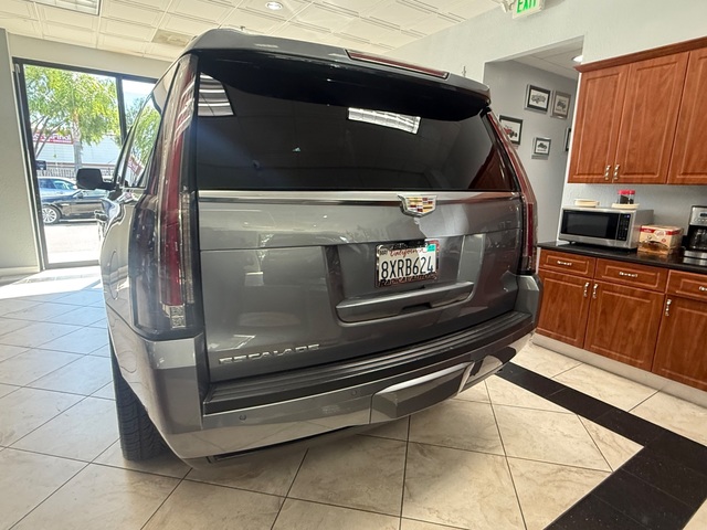 2019 Cadillac Escalade Platinum