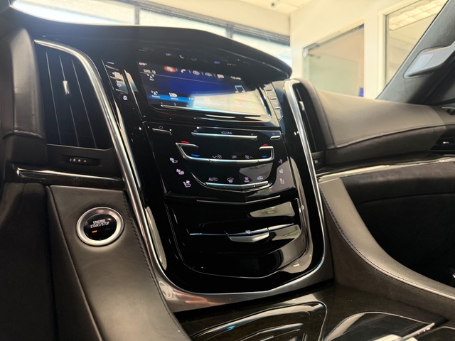 2019 Cadillac Escalade Platinum
