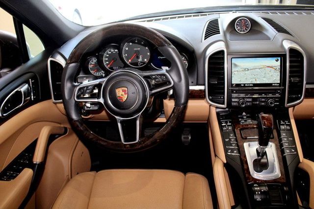 2016 Porsche Cayenne