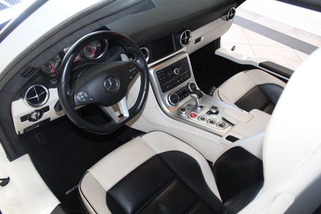 2011 Mercedes-Benz SLS AMG