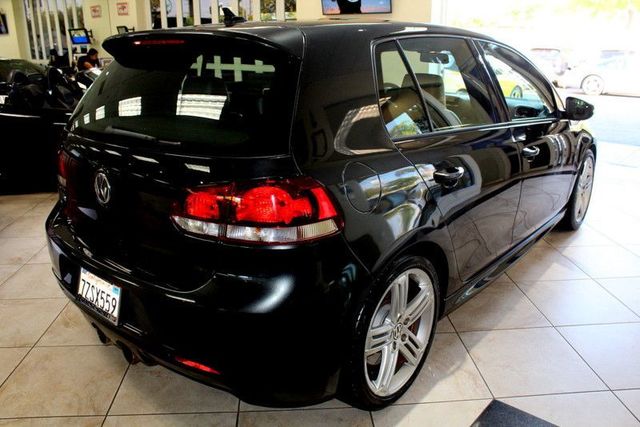 2012 Volkswagen Golf R w/Sunroof & Navi