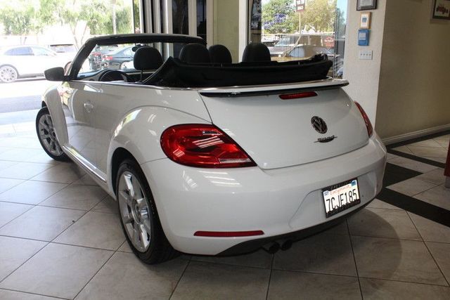 2013 Volkswagen Beetle Convertible 2.5L w/Sound/Nav