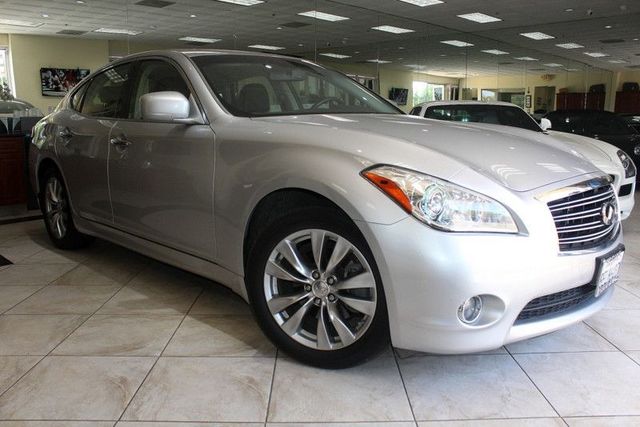 2013 INFINITI M37