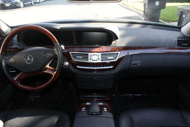 2010 Mercedes-Benz S-Class