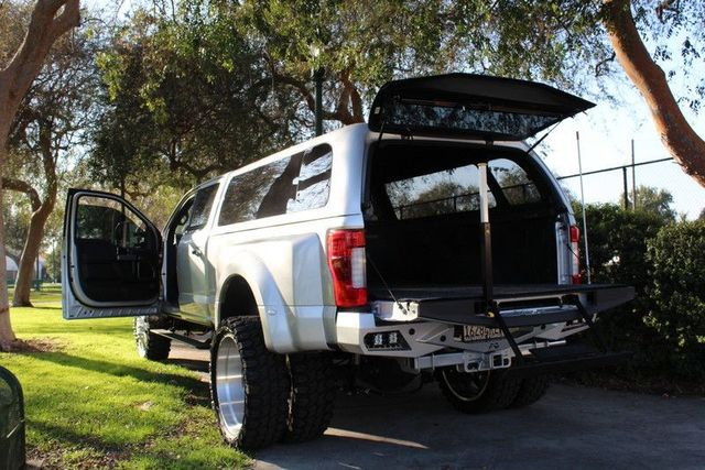 2019 Ford Super Duty F-350 DRW Pickup Limited