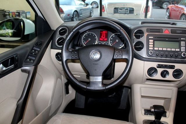 2009 Volkswagen Tiguan SE