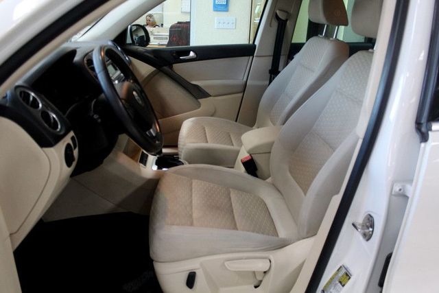 2009 Volkswagen Tiguan SE