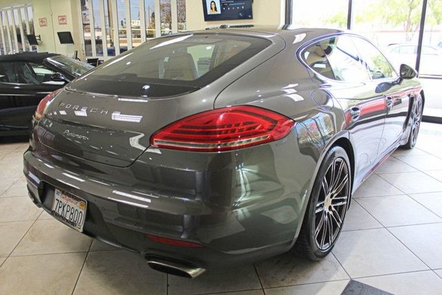 2016 Porsche Panamera Edition