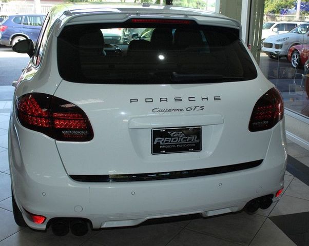2013 Porsche Cayenne GTS