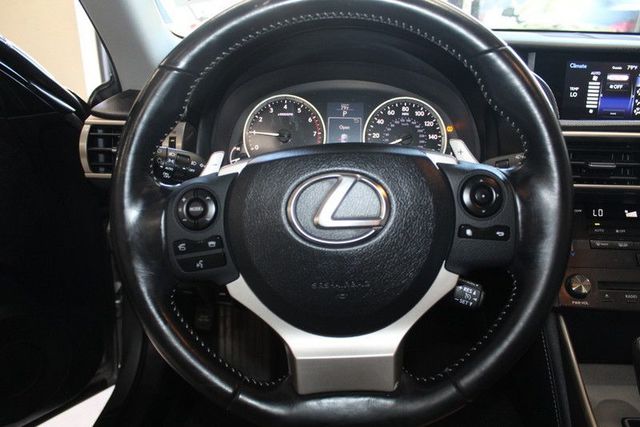 2016 Lexus IS 200t