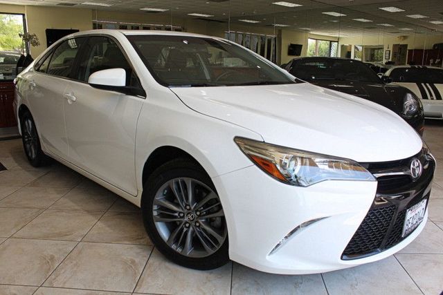 2016 Toyota Camry SE