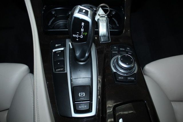 2012 BMW 5 Series 528i