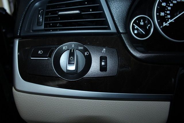 2012 BMW 5 Series 528i