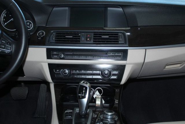 2012 BMW 5 Series 528i