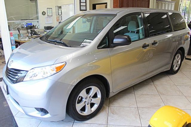 2017 Toyota Sienna L