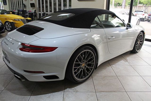 2017 Porsche 911 Carrera