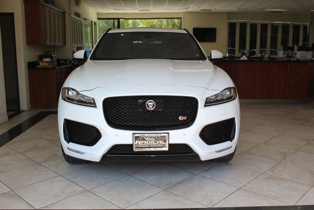 2019 Jaguar F-PACE S