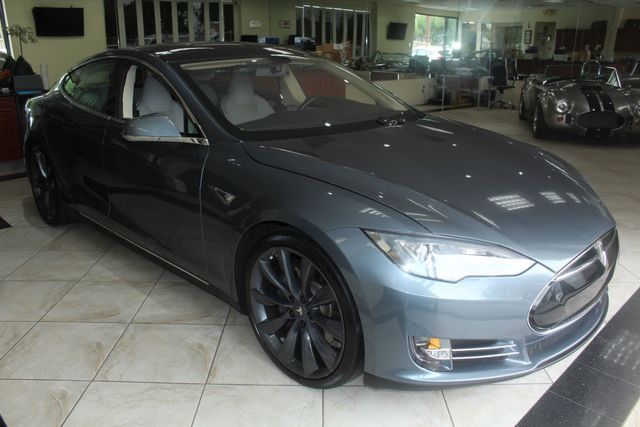2013 Tesla Model S Performance