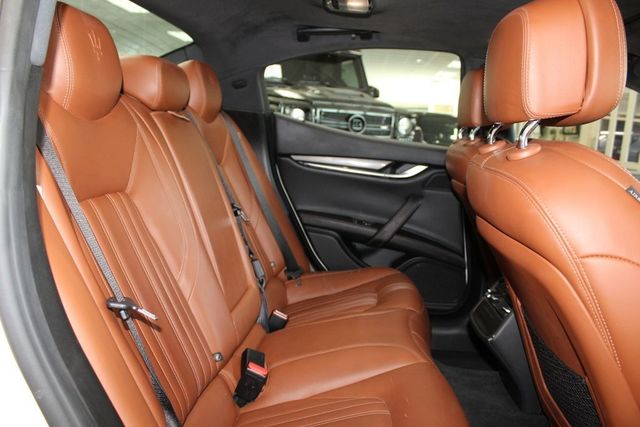 2017 Maserati Ghibli 4DOOR