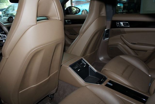 2018 Porsche Panamera 4S