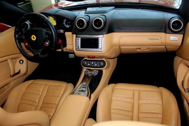 2010 Ferrari California
