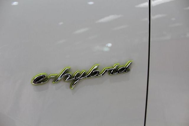2017 Porsche Cayenne S E-Hybrid Platinum Edition