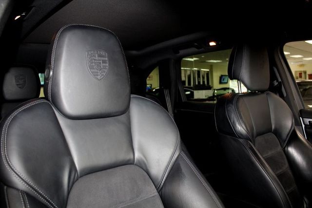 2017 Porsche Cayenne S E-Hybrid Platinum Edition