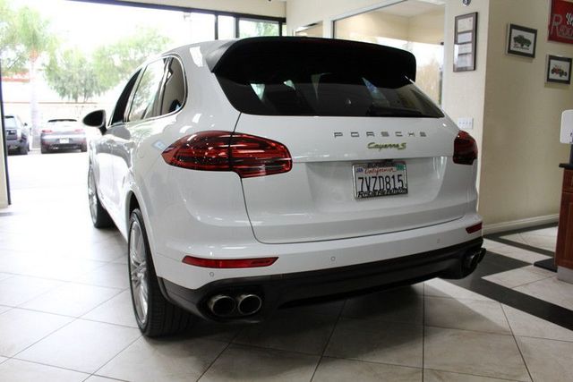 2017 Porsche Cayenne S E-Hybrid Platinum Edition