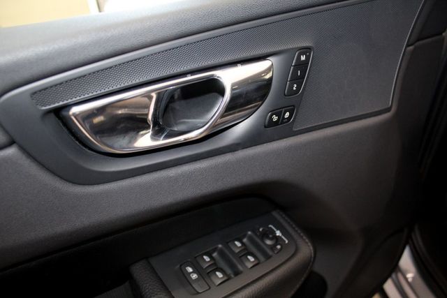 2018 Volvo XC60 Momentum