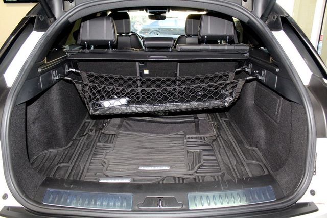 2018 Land Rover Range Rover Velar R-Dynamic SE