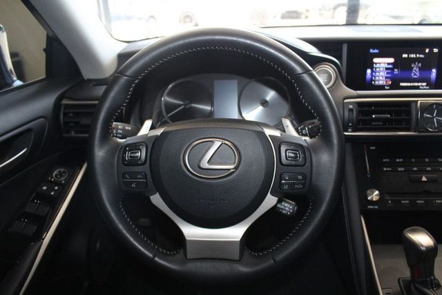 2017 Lexus IS 200T