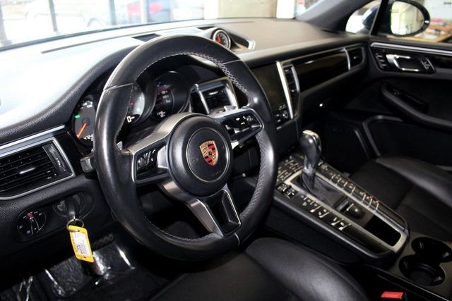 2017 Porsche Macan S